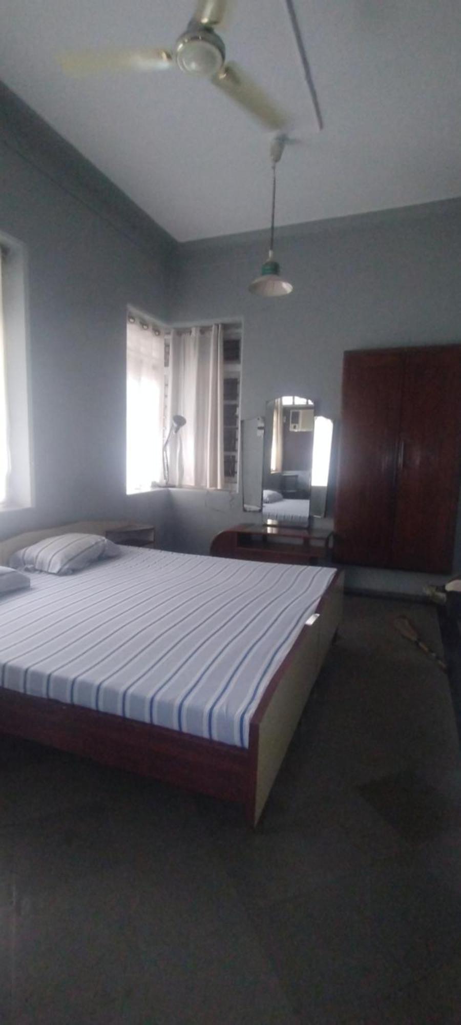 Madhav Bhavan Guest House Pune Esterno foto